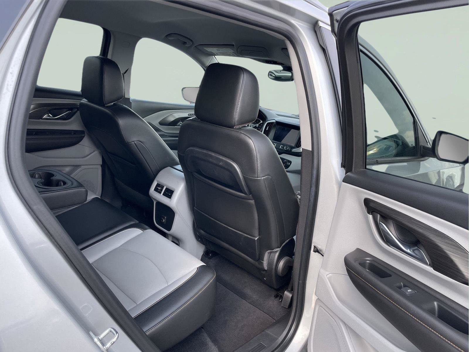 Used 2019 GMC Terrain SLT w/ Preferred Package AWD/4WD image 17