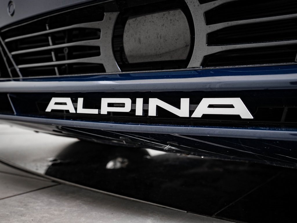 Used 2022 BMW ALPINA B7 xDrive image 9