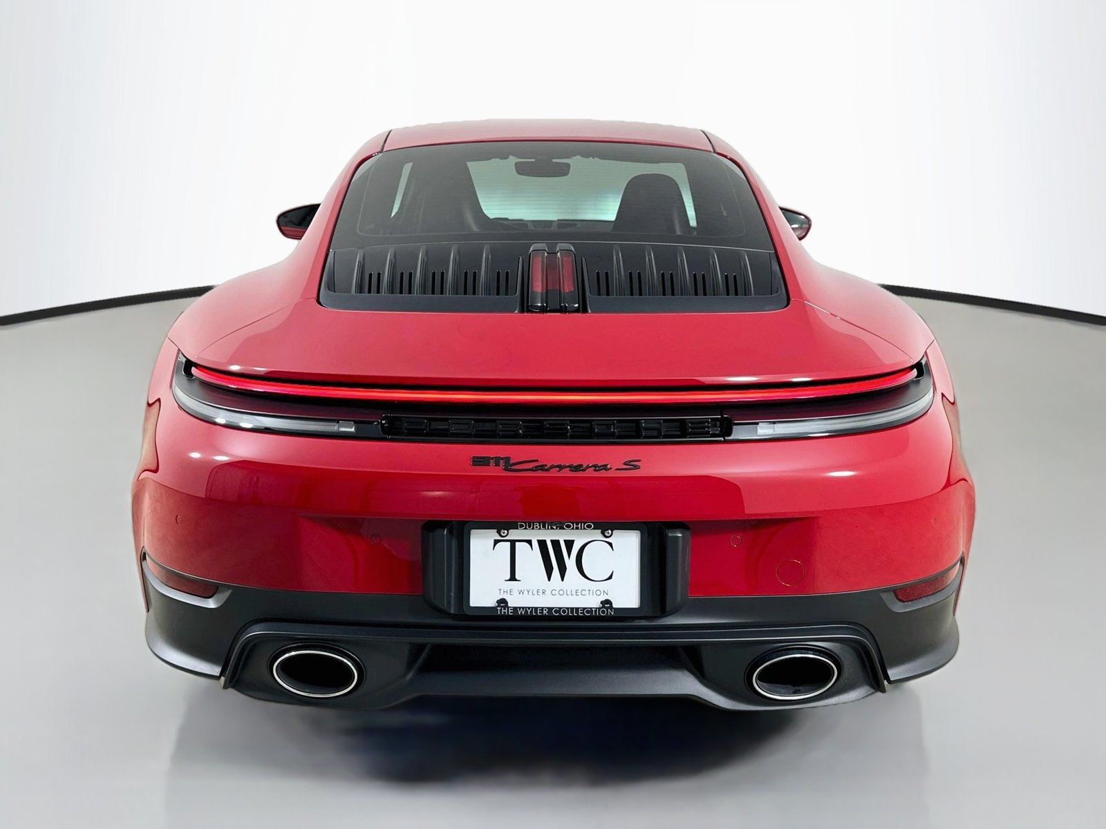 Used 2025 Porsche 911 Carrera S RWD image 6