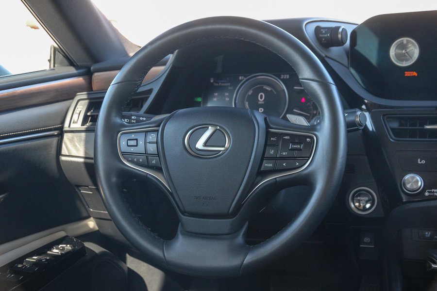 Certified 2024 Lexus ES 300h w/ Premium Package FWD image 16
