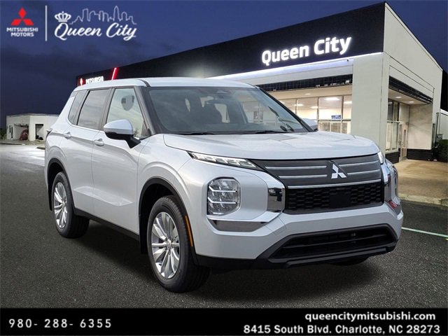 New 2025 Mitsubishi Outlander ES