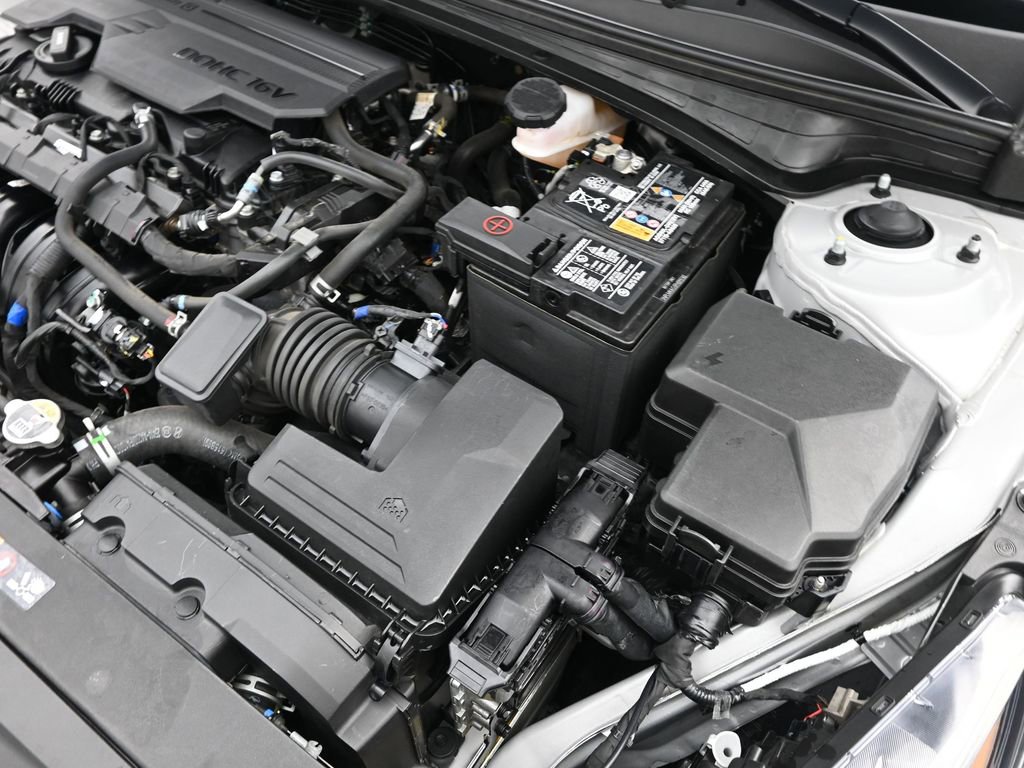 Used 2023 Hyundai Elantra SEL w/ Preferred Accessory Package image 24