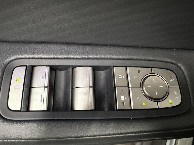 New 2026 Lexus ES 500e AWD/4WD image 17