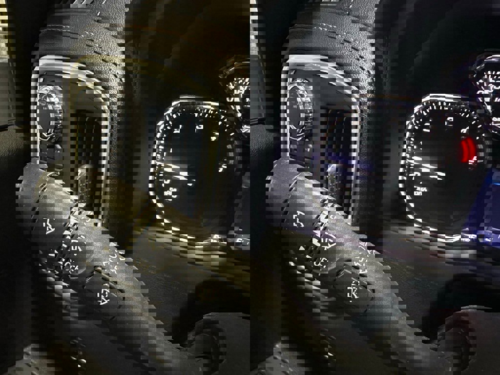 Used 2022 GMC Sierra 2500 AT4 image 22