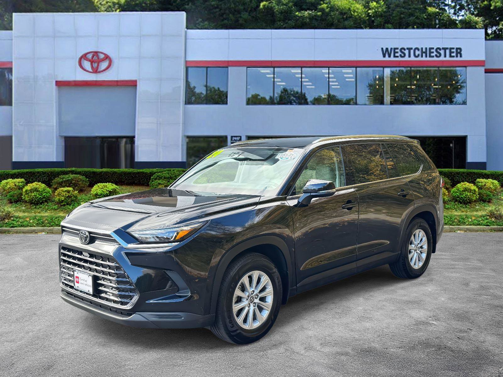 Used 2024 Toyota Grand Highlander XLE image 4