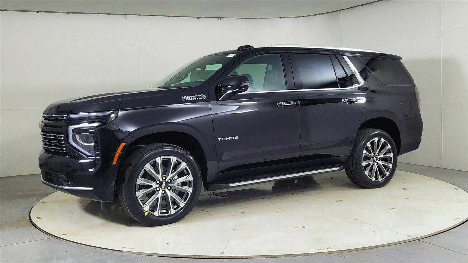 New 2026 Chevrolet Tahoe High Country w/ Sun And Tow Package image 3