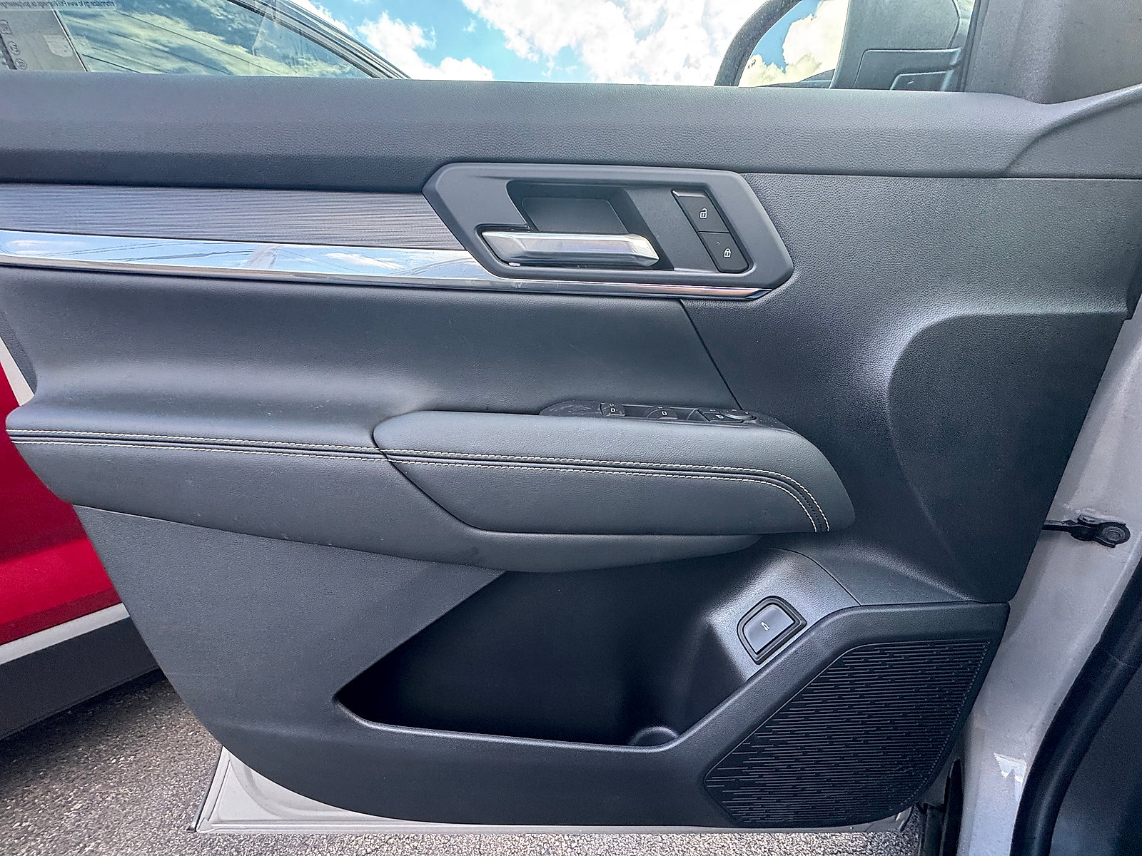 New 2026 GMC Terrain Elevation w/ Elevation Premium Package AWD/4WD image 16