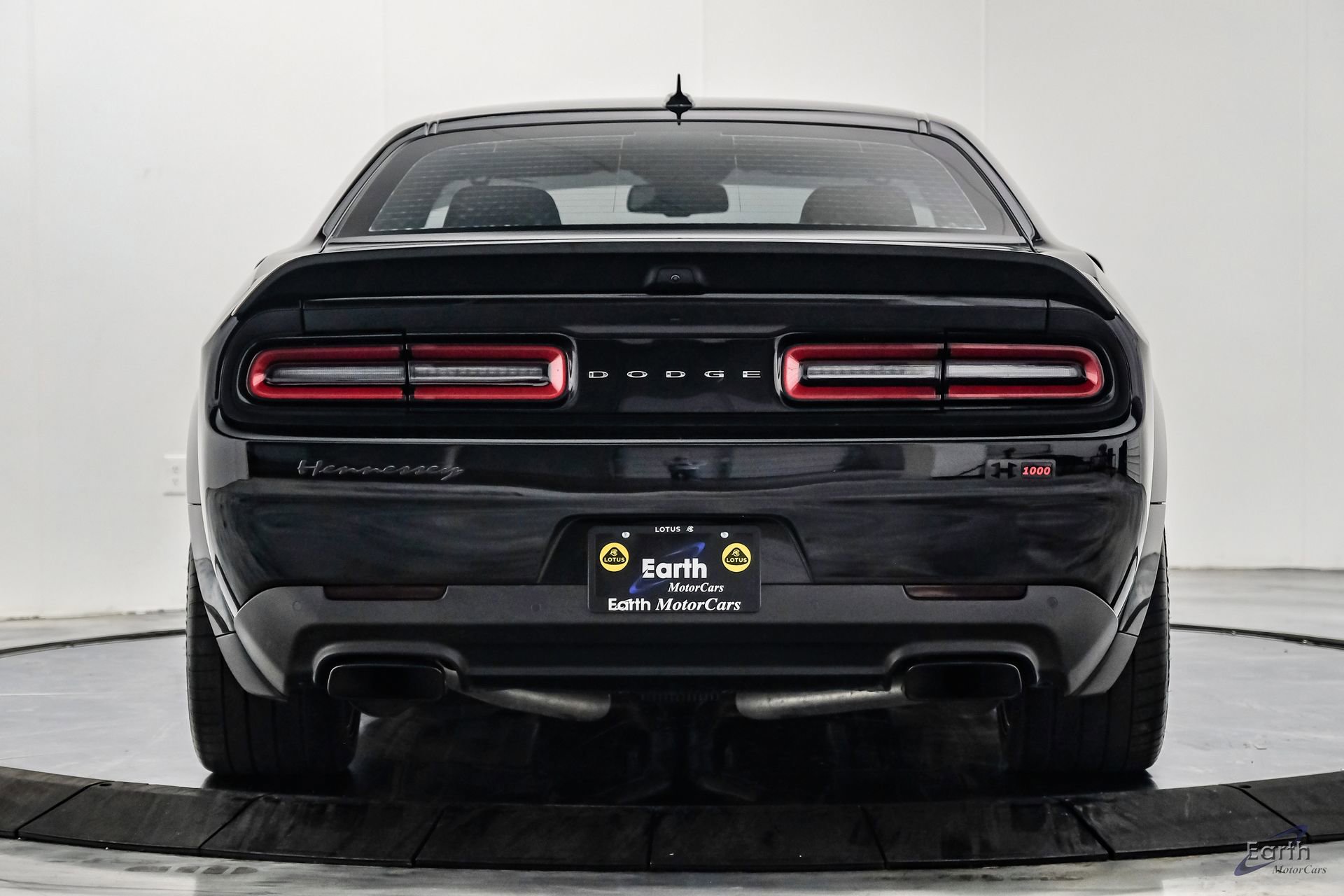 Used 2022 Dodge Challenger SRT Hellcat RWD image 15