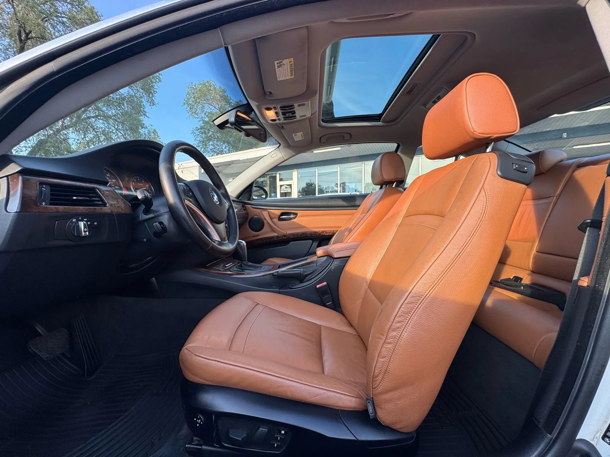 Used 2009 BMW 328i xDrive Coupe AWD/4WD image 8