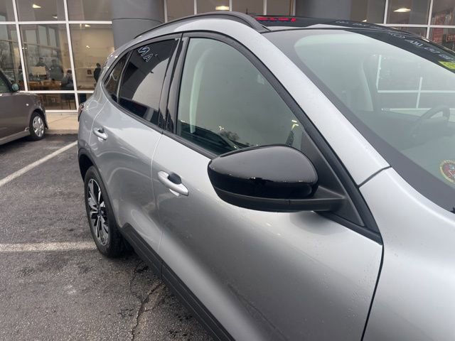 Used 2022 Ford Escape SEL w/ SEL Stealth AWD Package image 5