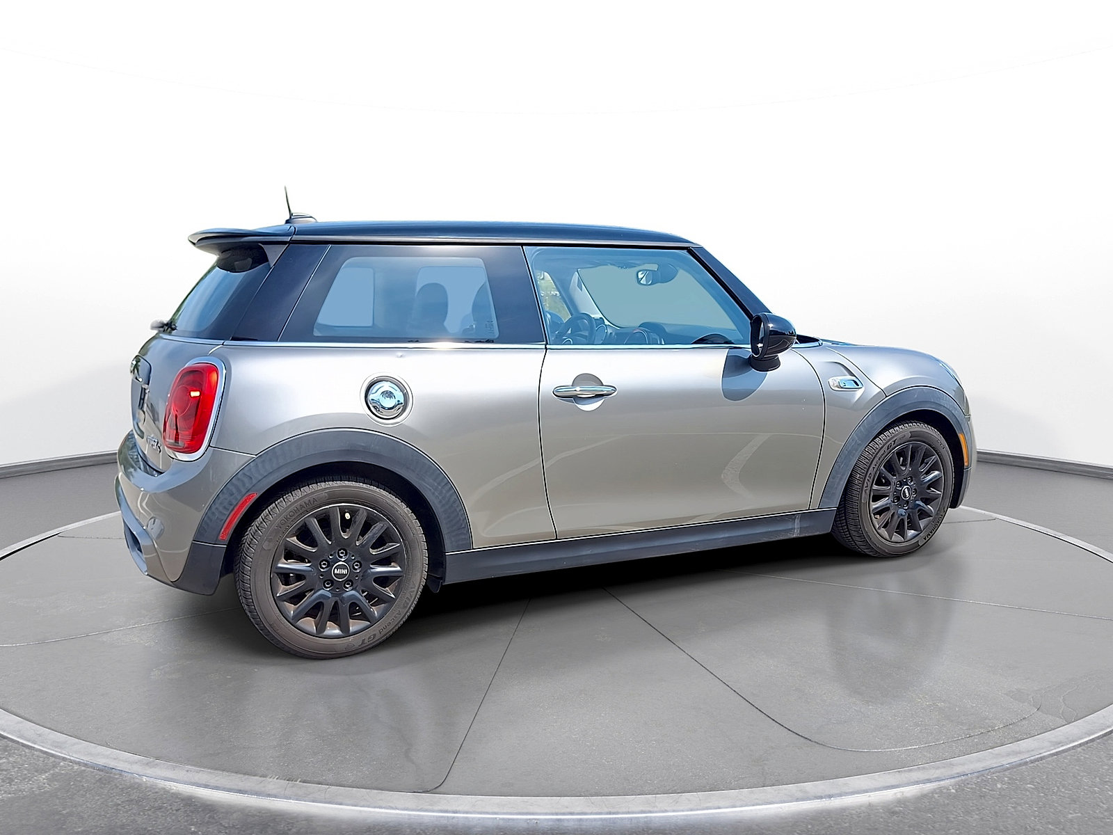 Used 2017 MINI Cooper S FWD image 8