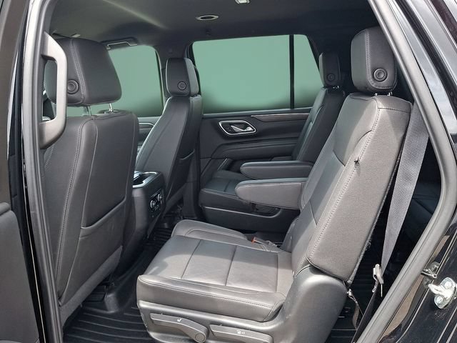 Used 2023 Chevrolet Tahoe LT w/ Luxury Package AWD/4WD image 7