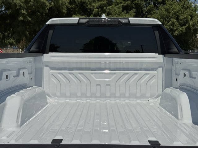 New 2026 Chevrolet Silverado EV LT w/ Plus Package AWD/4WD image 25