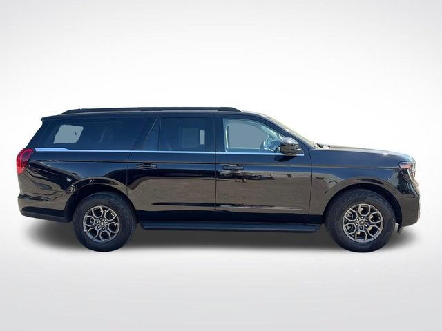 Used 2025 Ford Expedition Max Active AWD/4WD image 7