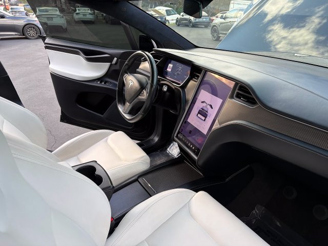 Used 2021 Tesla Model X Performance AWD/4WD image 24