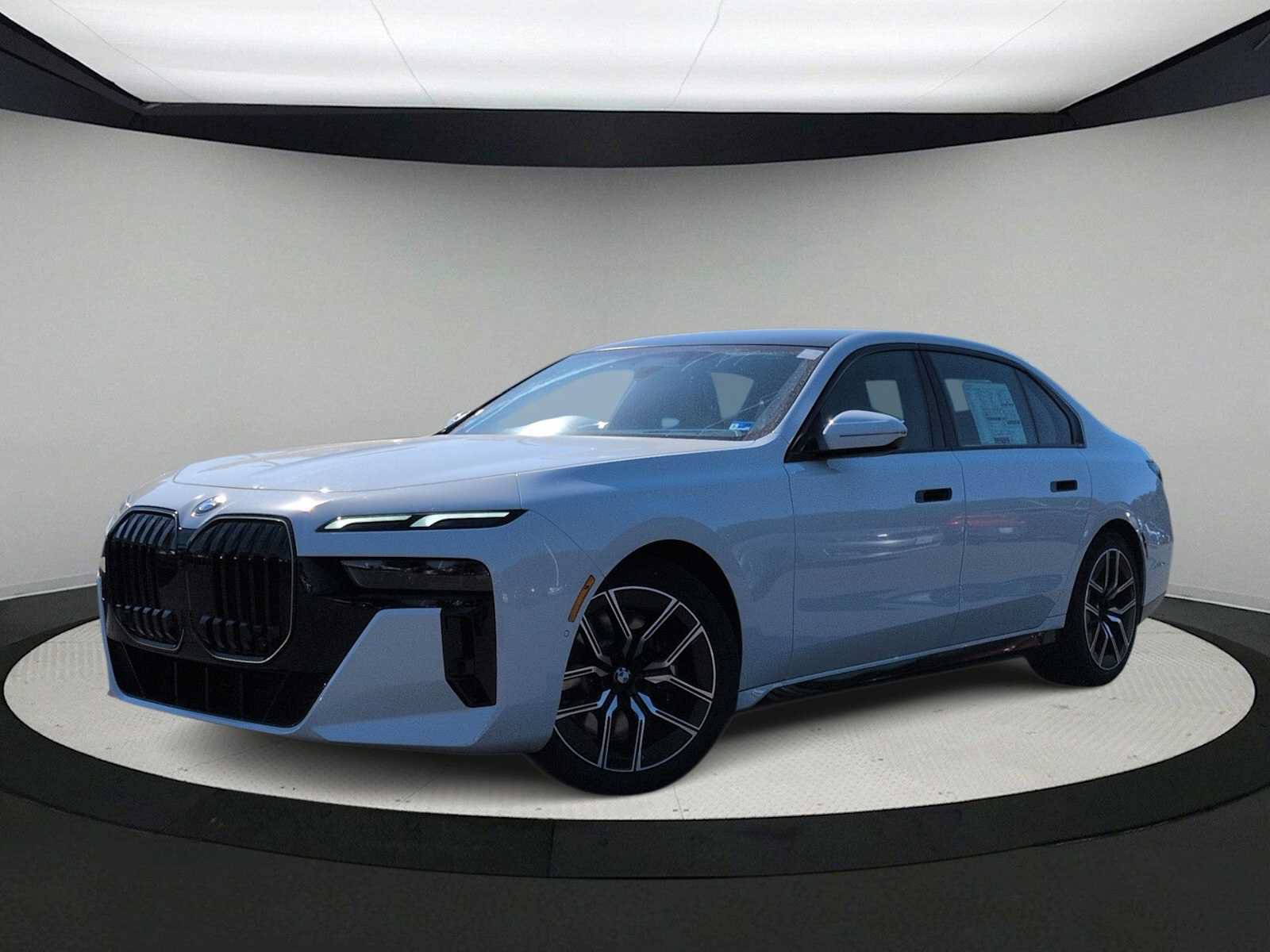 New 2026 BMW 740i xDrive