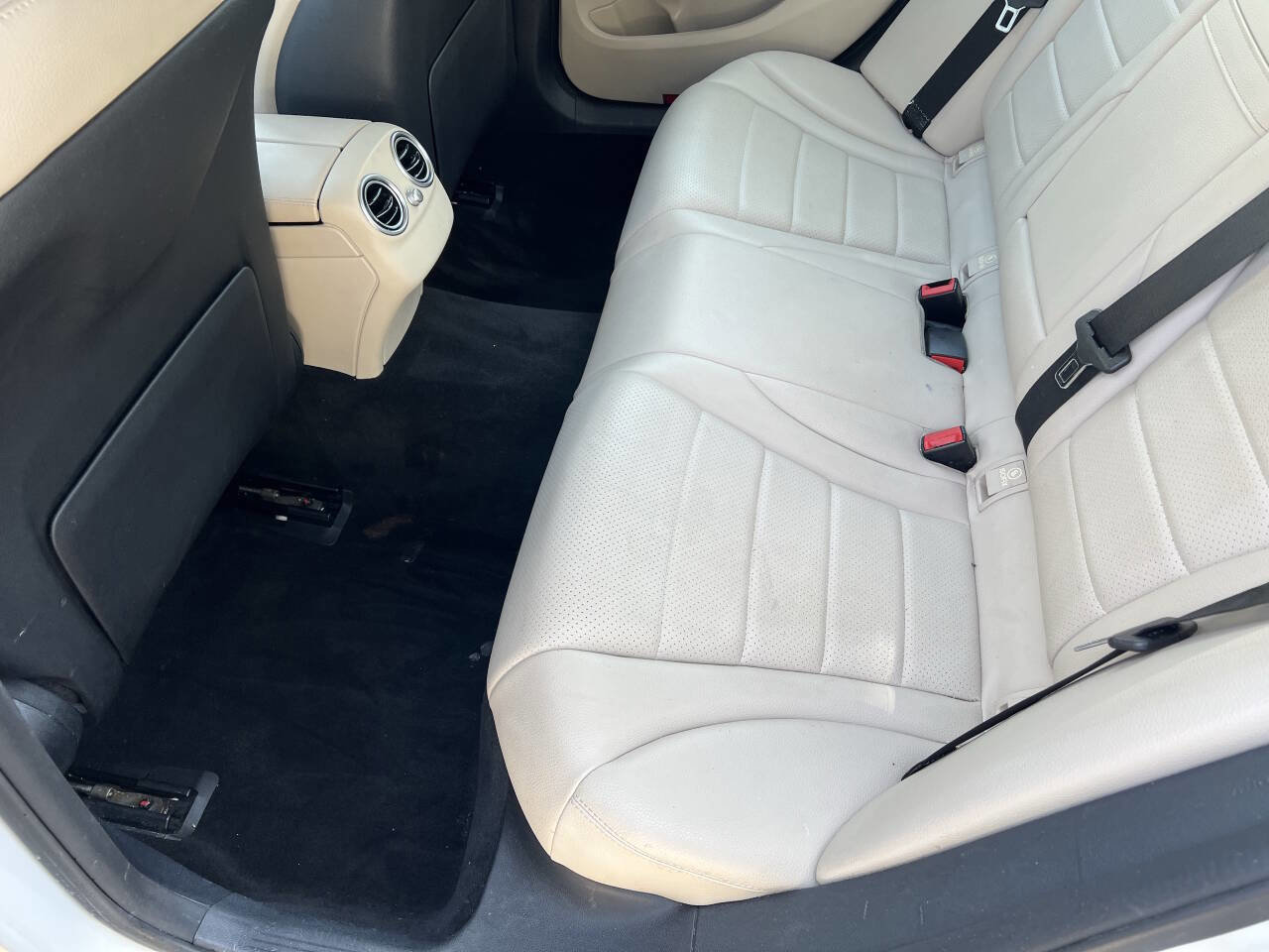 Used 2017 Mercedes-Benz C 300 Sedan image 10