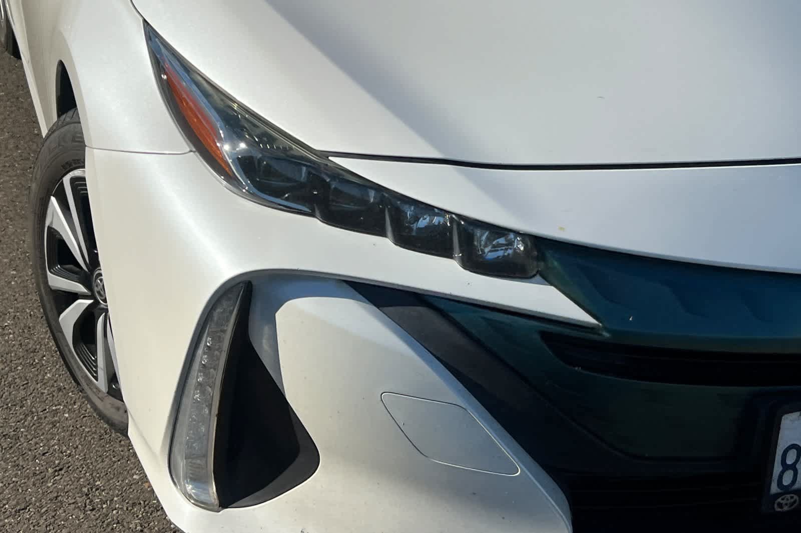 Used 2018 Toyota Prius Prime Plus w/ Carpet Mat Package FWD image 15