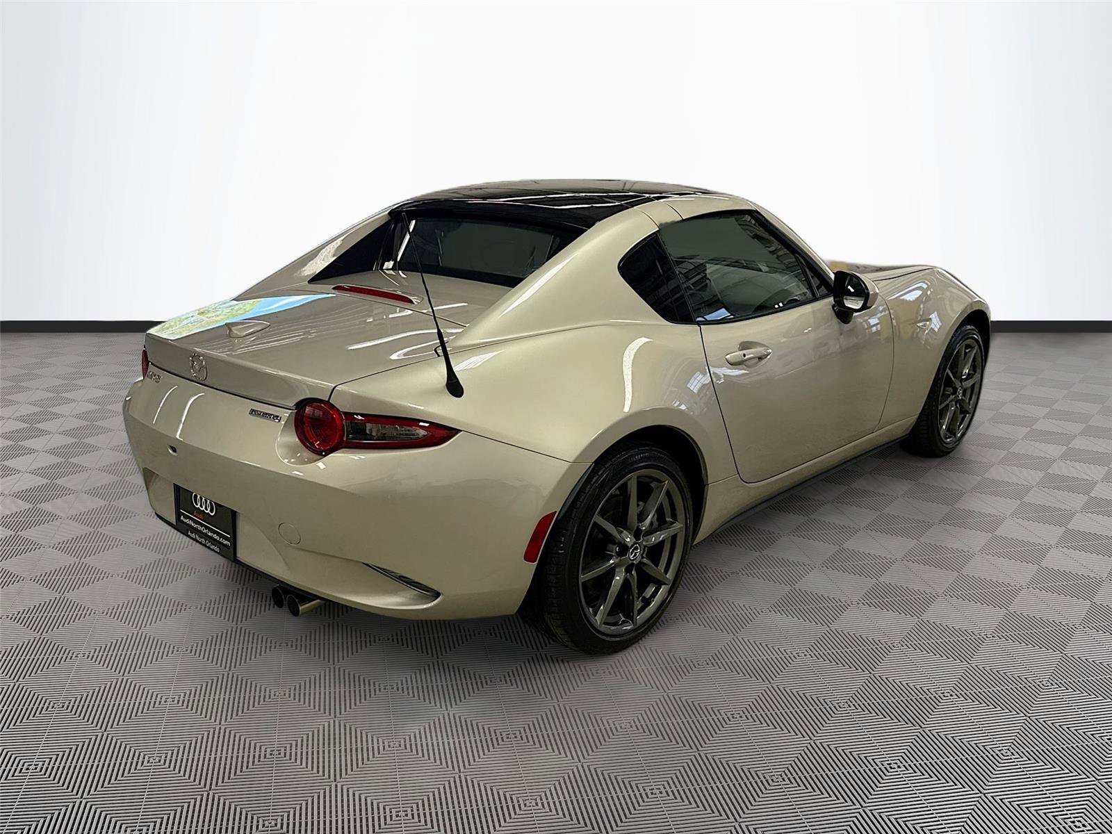 Used 2023 MAZDA MX-5 Miata Grand Touring w/ Weather Package image 7