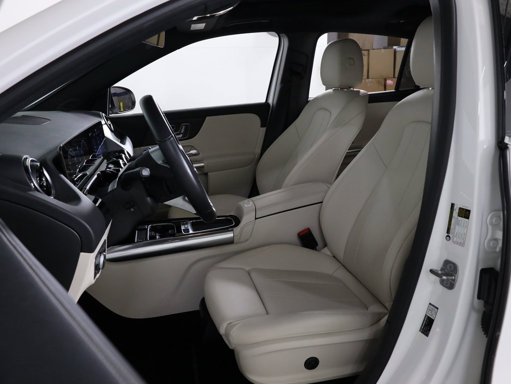 Certified 2026 Mercedes-Benz GLA 250 4MATIC image 39