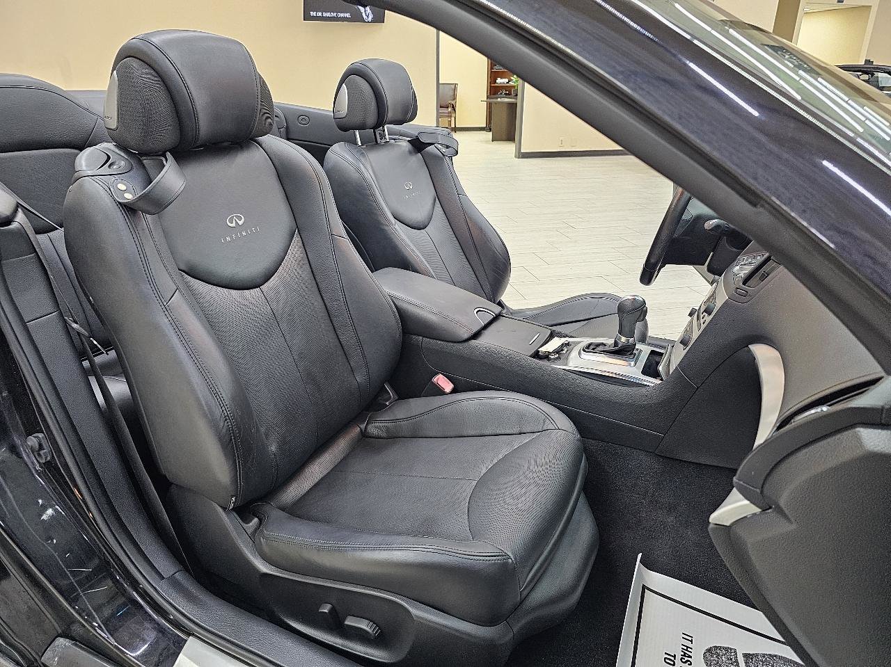 Used 2013 INFINITI G37 Sport w/ Premium Pkg image 16