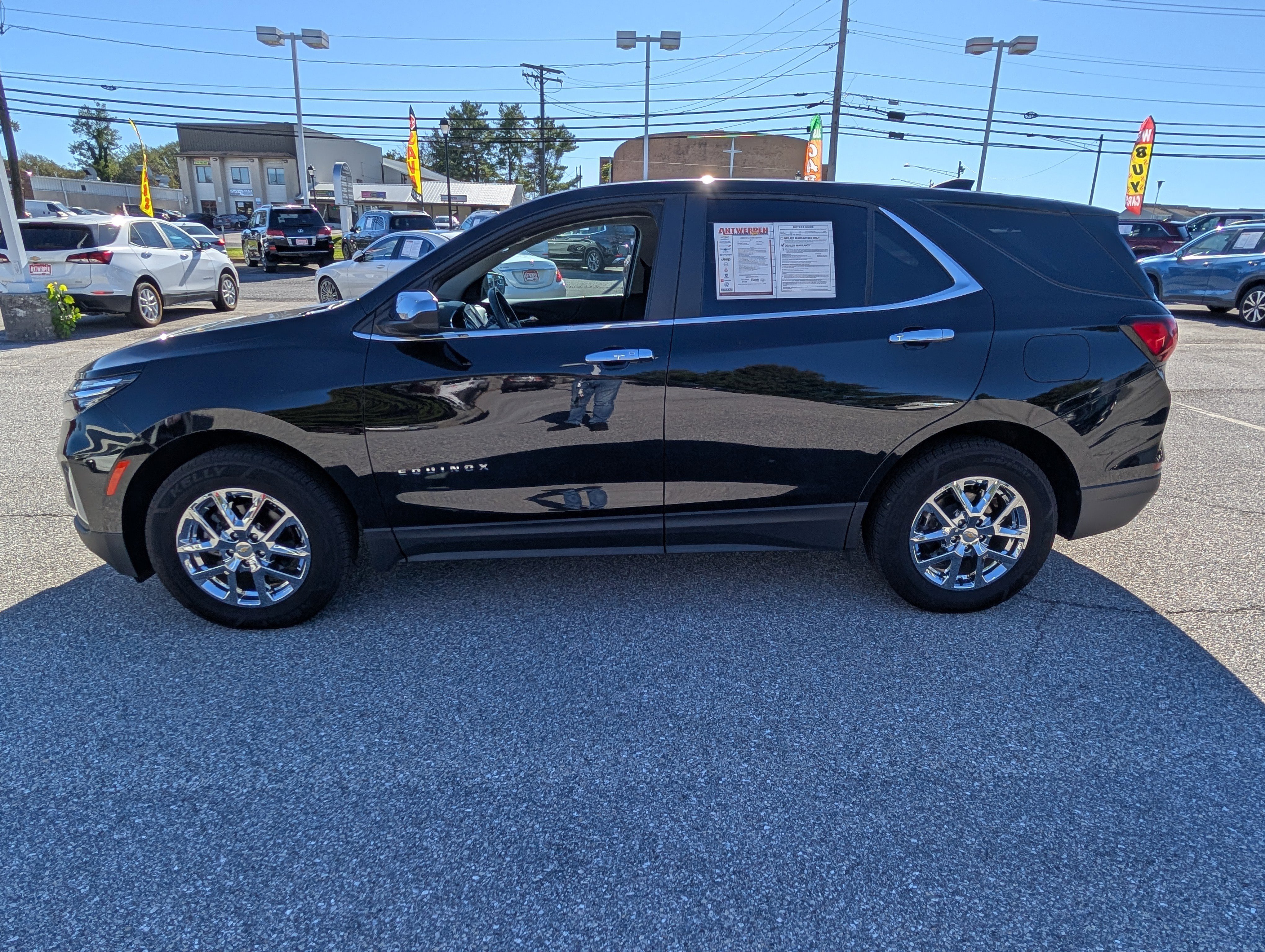 Used 2022 Chevrolet Equinox LT w/ Driver Convenience Package image 6