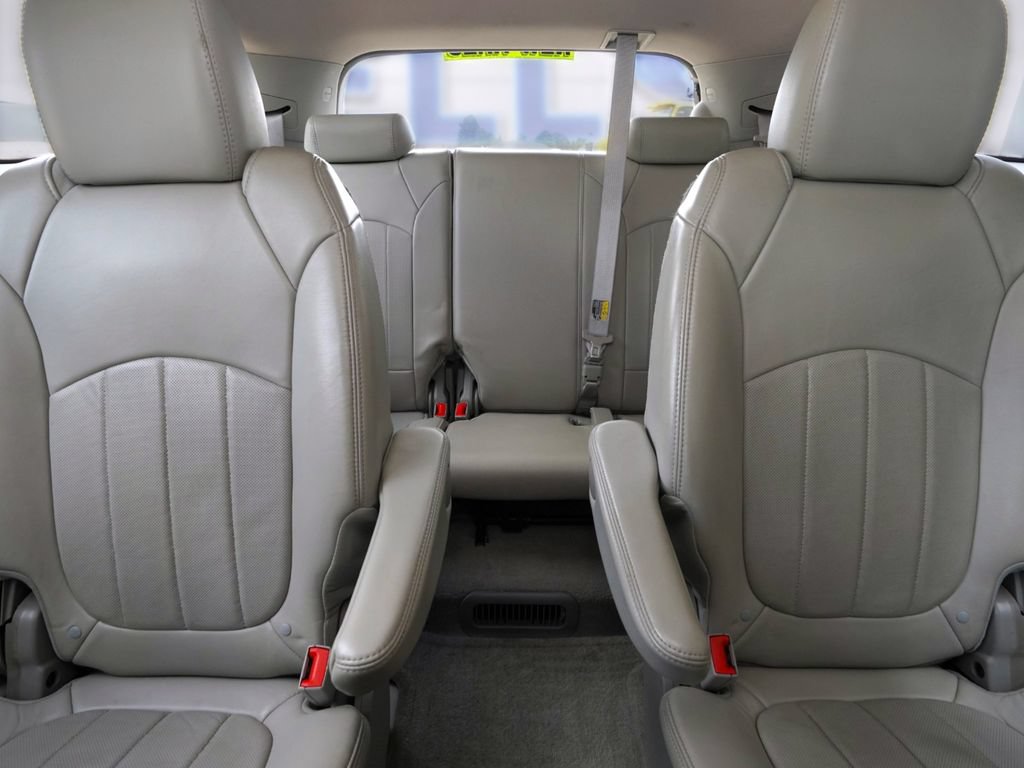 Used 2014 Buick Enclave Leather w/ Trailering Provision Package FWD image 25