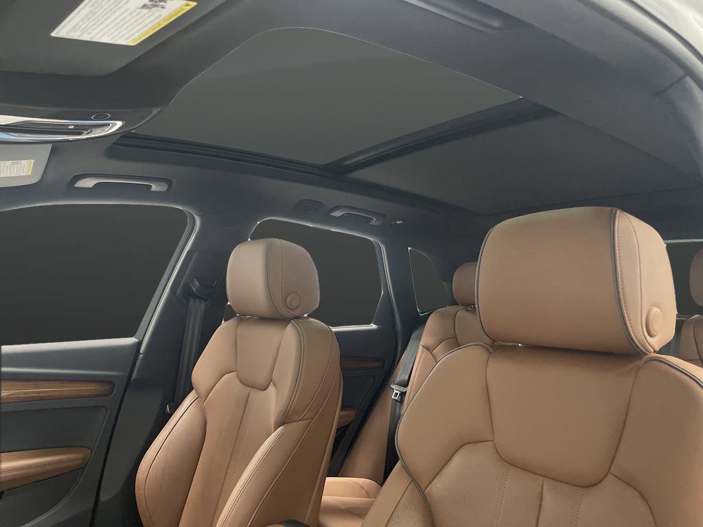Used 2024 Audi Q5 e Premium Plus w/ Premium Plus Package image 7