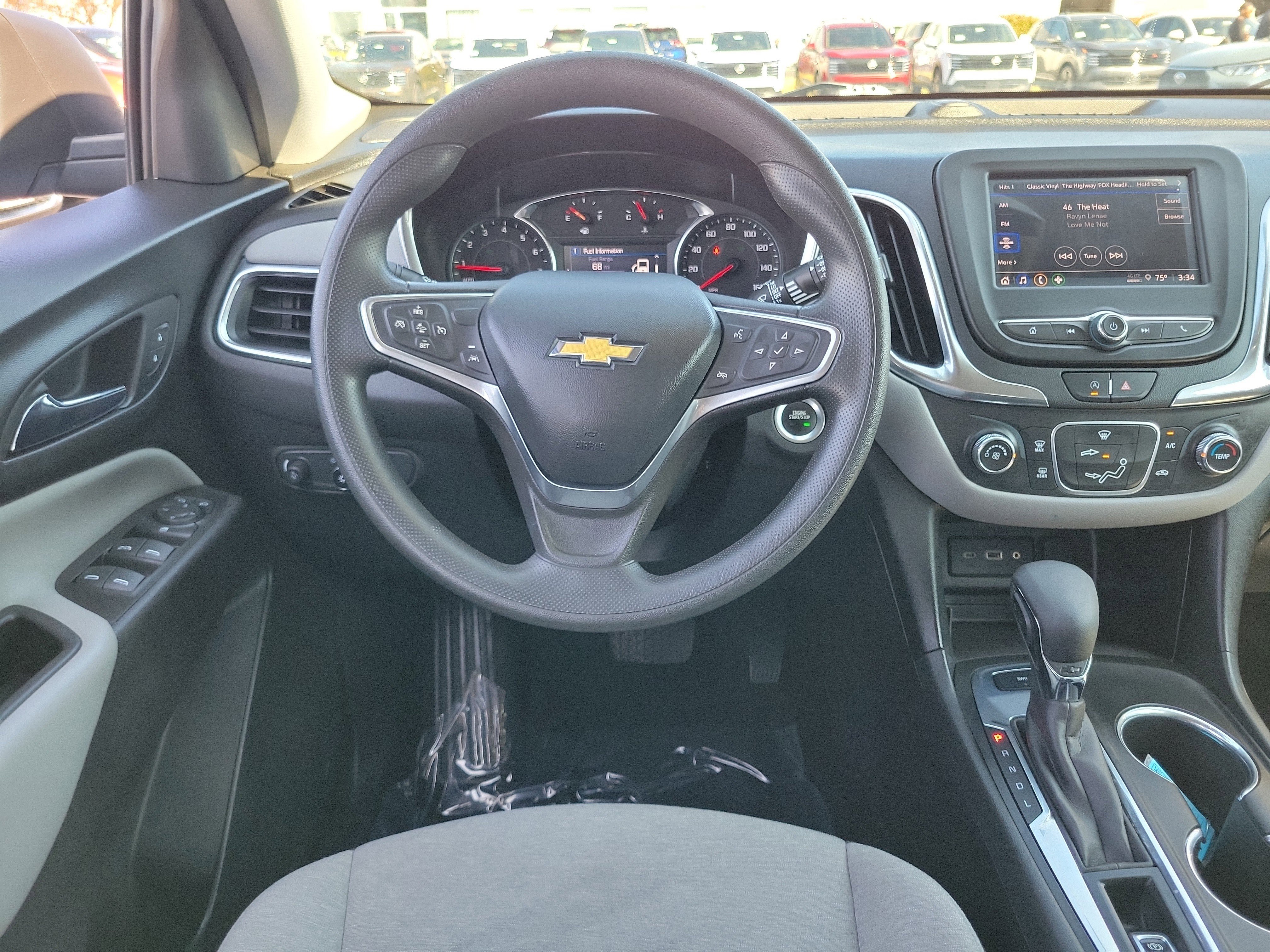 Used 2022 Chevrolet Equinox LS w/ LS Convenience Package image 10