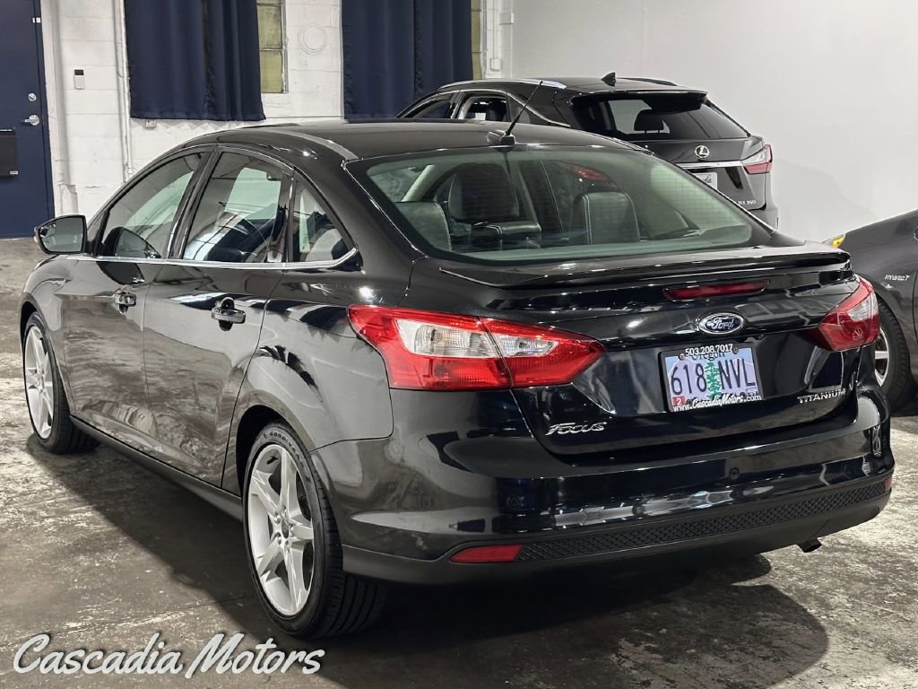 Used 2013 Ford Focus Titanium w/ Titanium Handling Pkg image 7