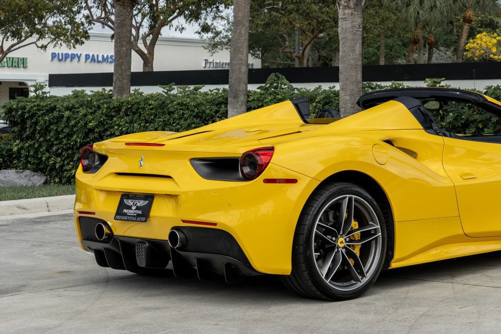 Used 2017 Ferrari 488 Spider image 9
