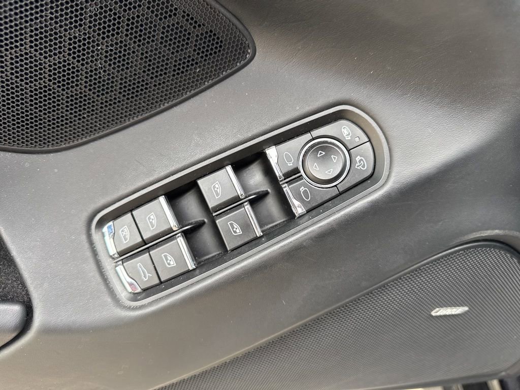 Used 2015 Porsche Panamera GTS AWD/4WD image 19