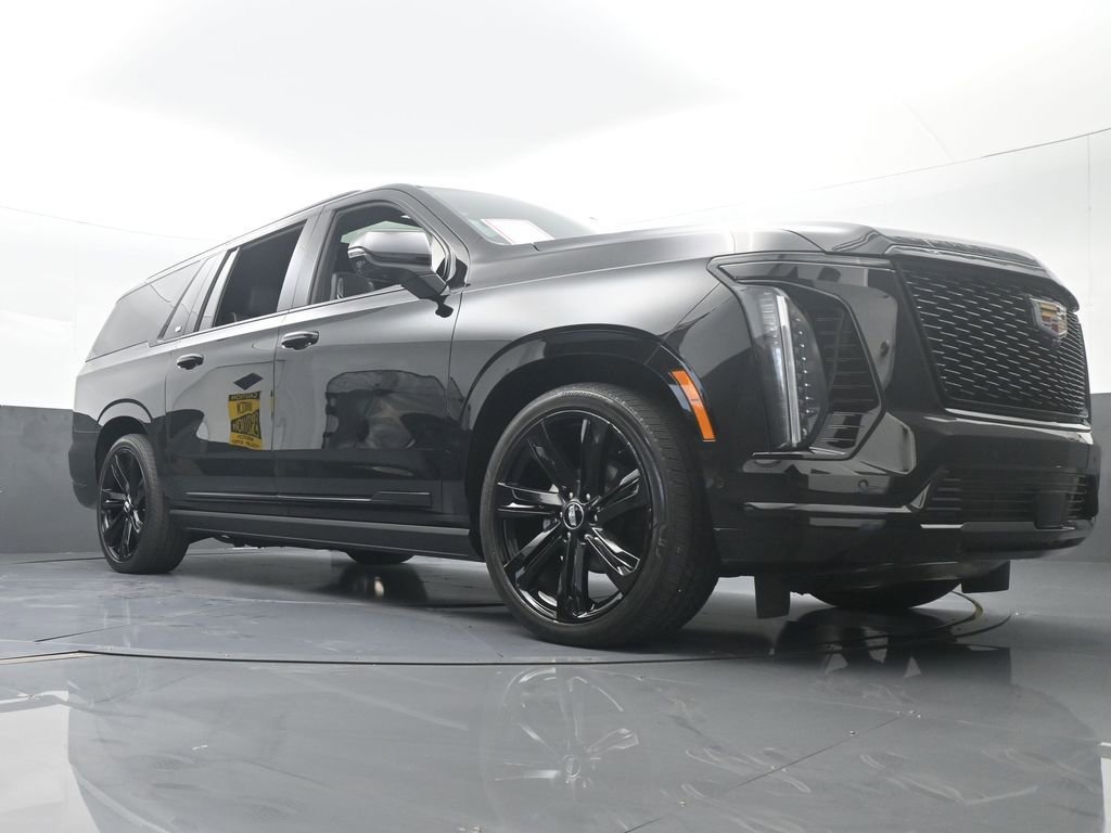Used 2025 Cadillac Escalade ESV Sport w/ Touring Package image 75