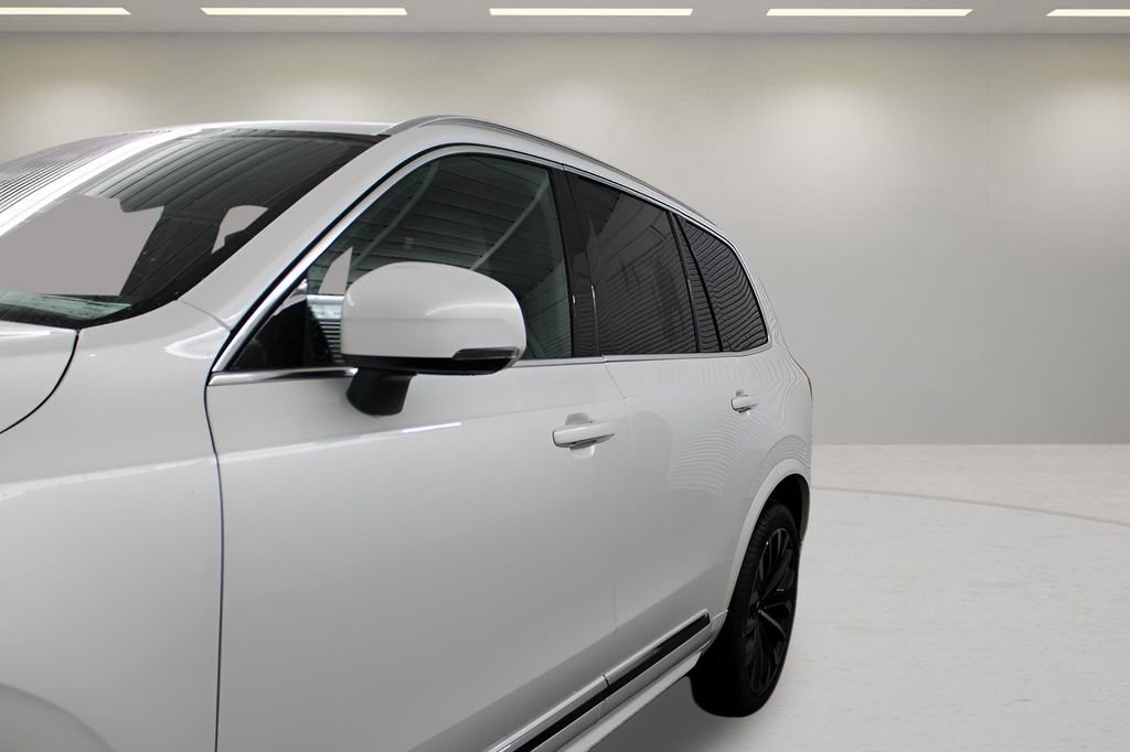 New 2026 Volvo XC90 B5 Core w/ Protection Package Premier image 11