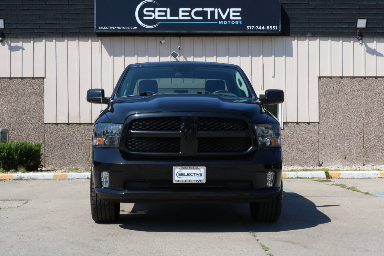 Used 2018 RAM 1500 Express w/ Black Ram 1500 Express Group image 2