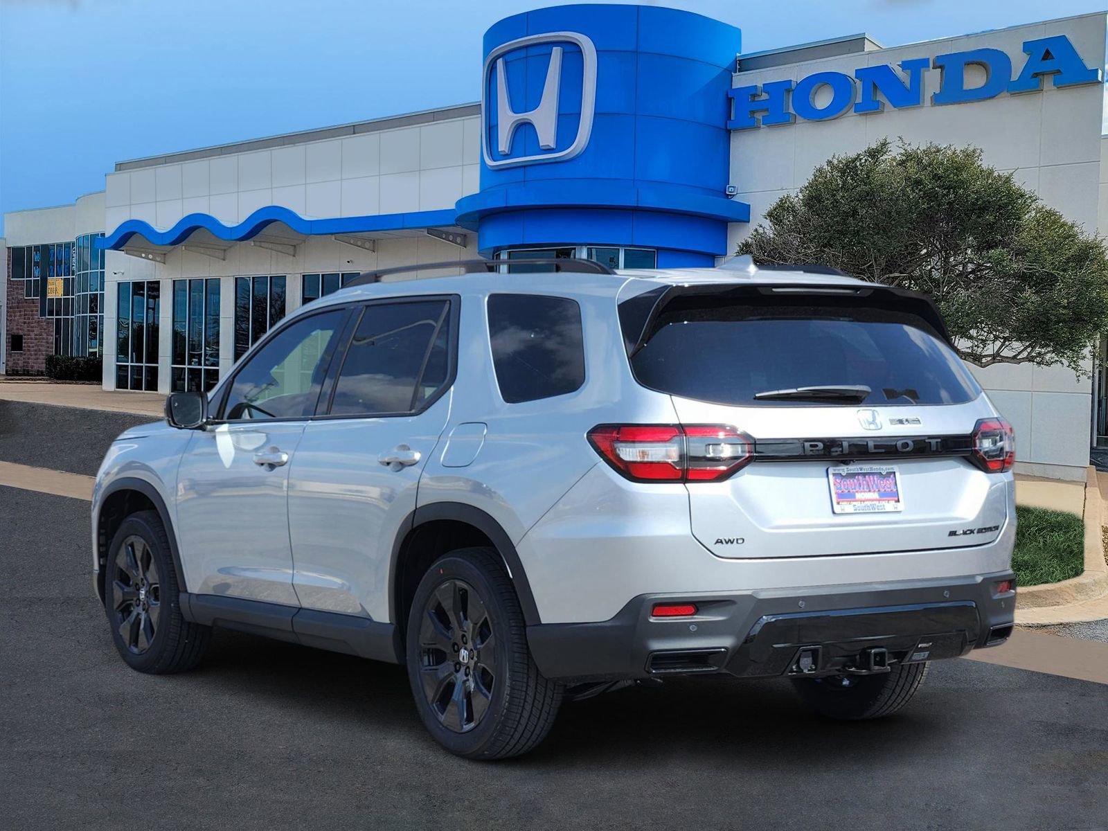 New 2026 Honda Pilot Black Edition image 4