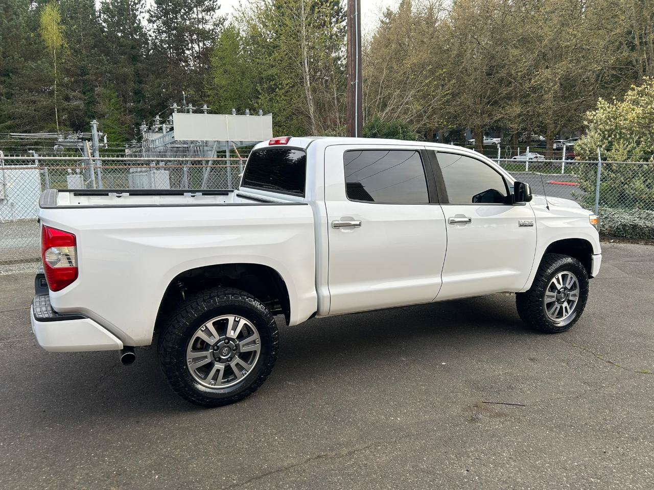 Used 2019 Toyota Tundra Platinum AWD/4WD image 4