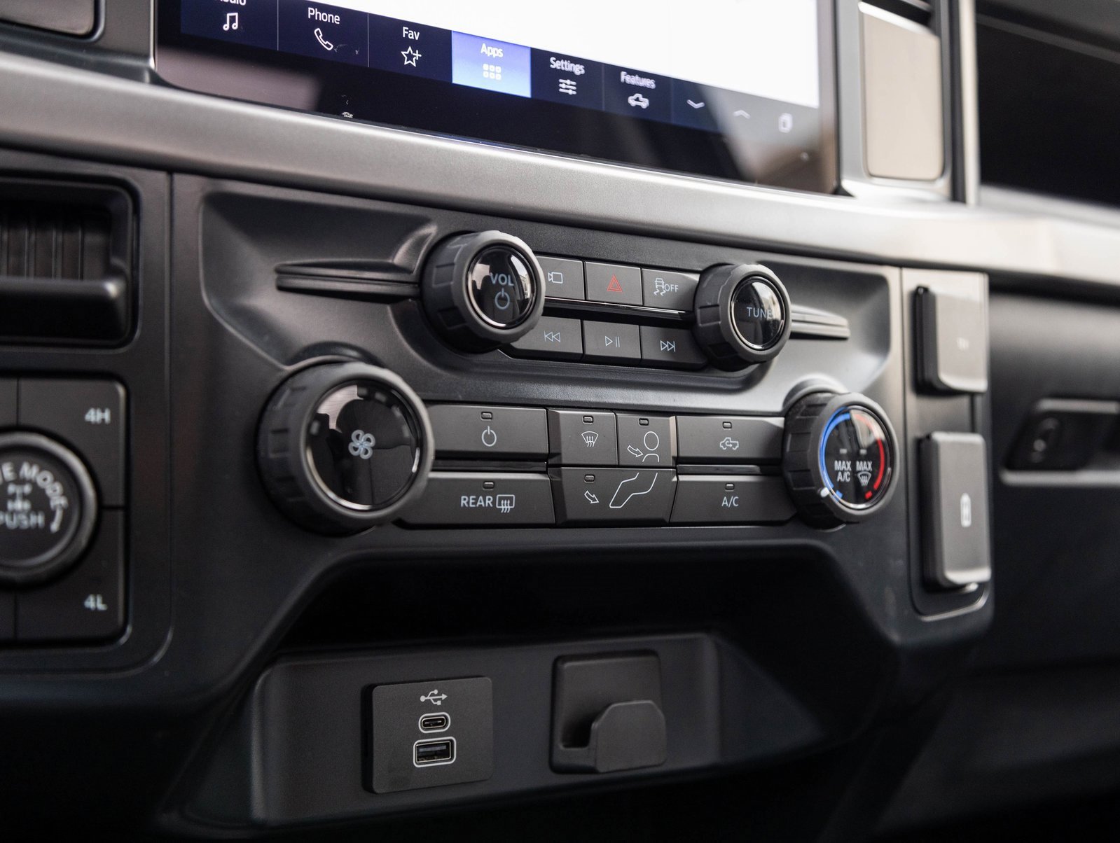 Used 2025 Ford F150 XL w/ Equipment Group 103A High image 23