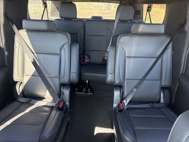 Used 2025 GMC Yukon XL Denali w/ Sun & Power Step Package AWD/4WD image 9