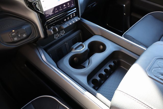 Used 2025 RAM 2500 Laramie image 31