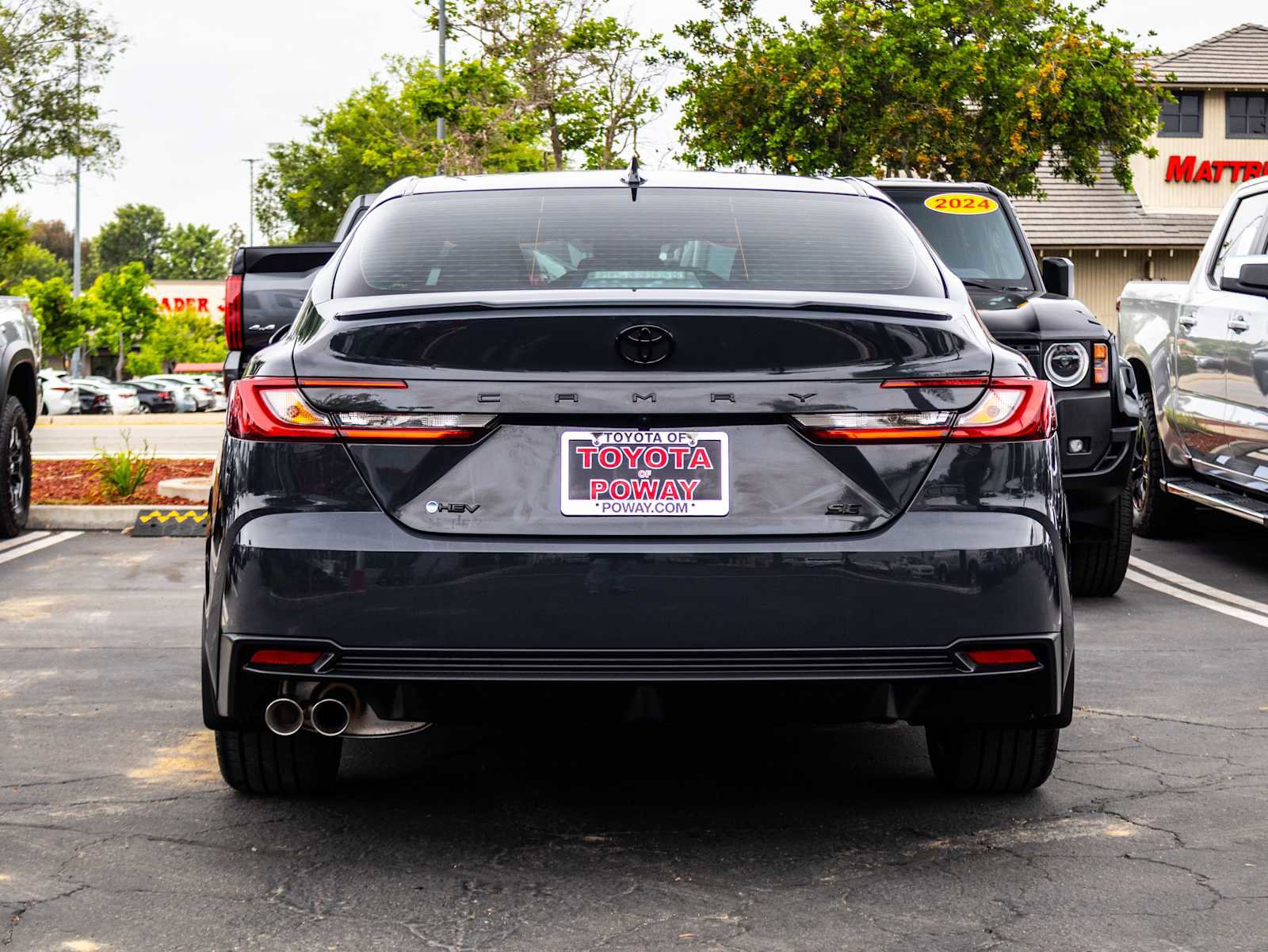 Used 2026 Toyota Camry SE FWD image 10