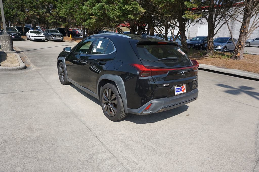 Used 2019 Lexus UX 200 F Sport w/ F Sport Premium Package image 18