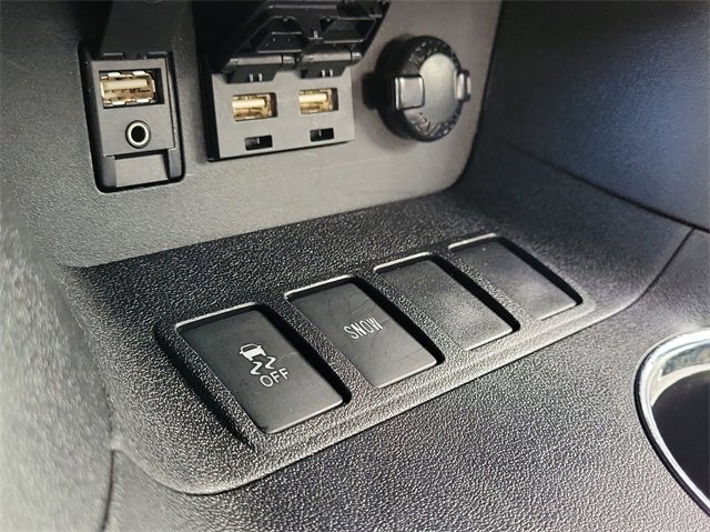 Used 2019 Toyota Highlander Limited image 22