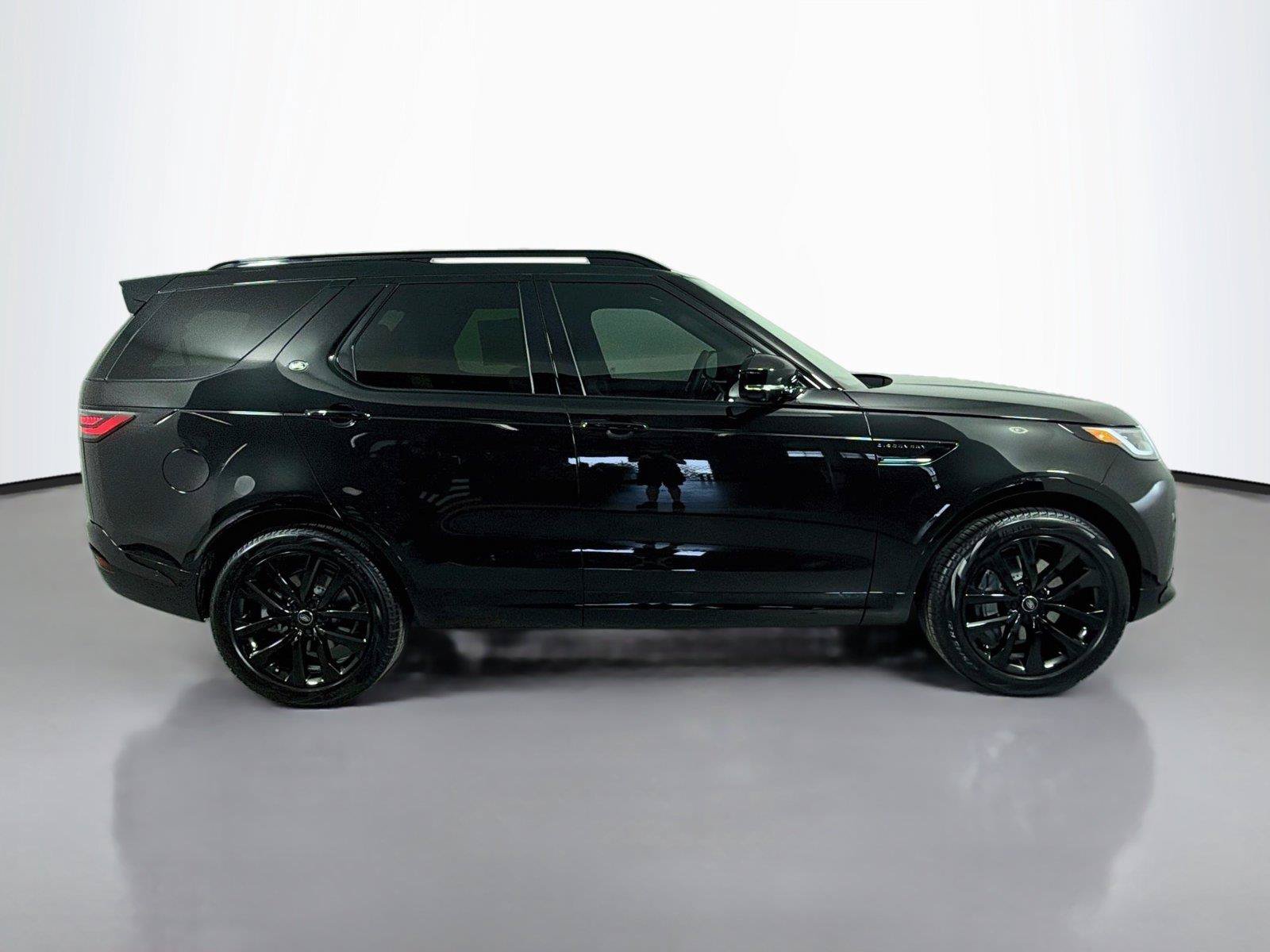 New 2026 Land Rover Discovery Dynamic SE AWD/4WD image 4