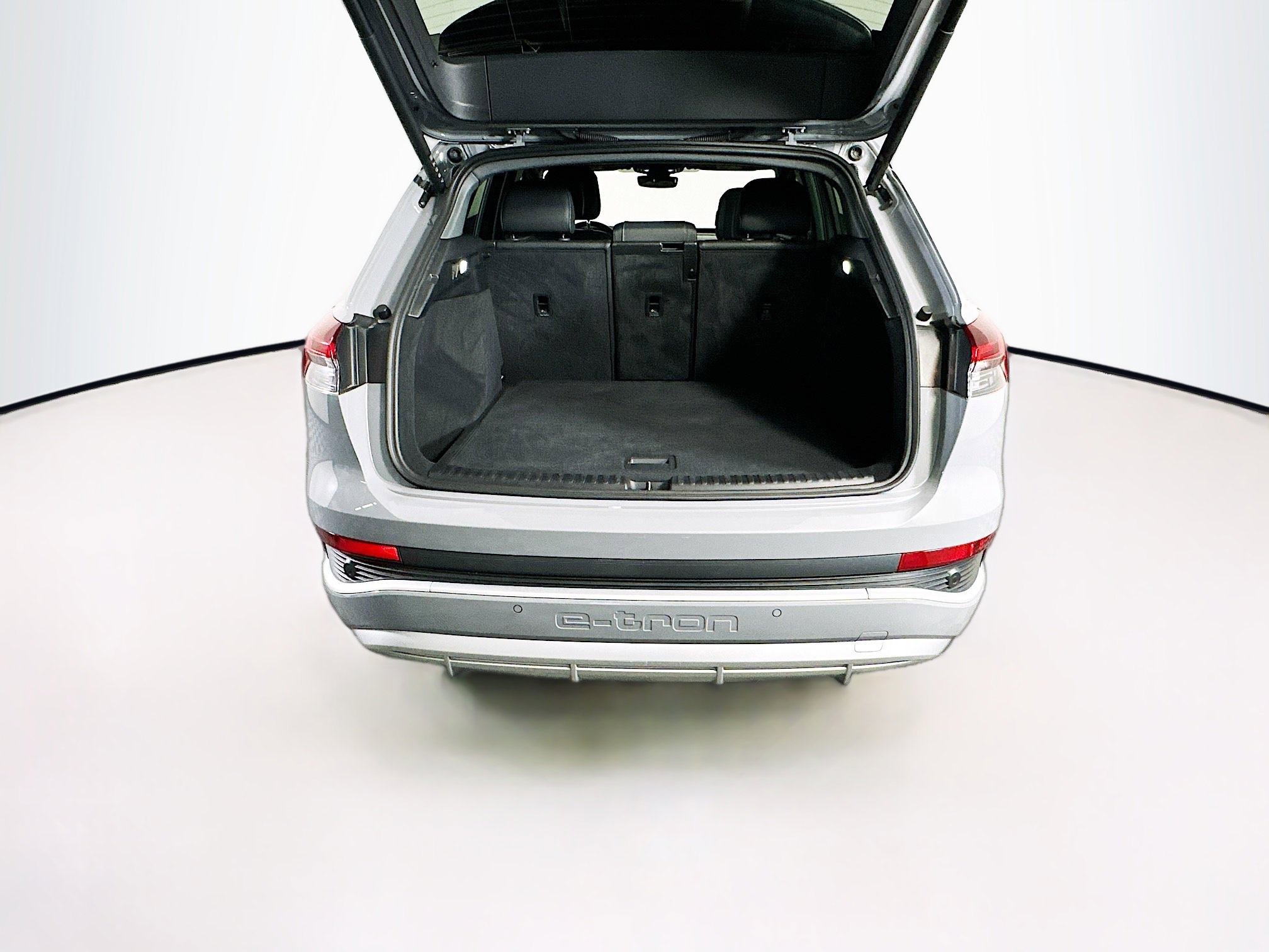 Used 2023 Audi Q4 e-tron Prestige w/ 20" Wheel Package AWD/4WD image 30