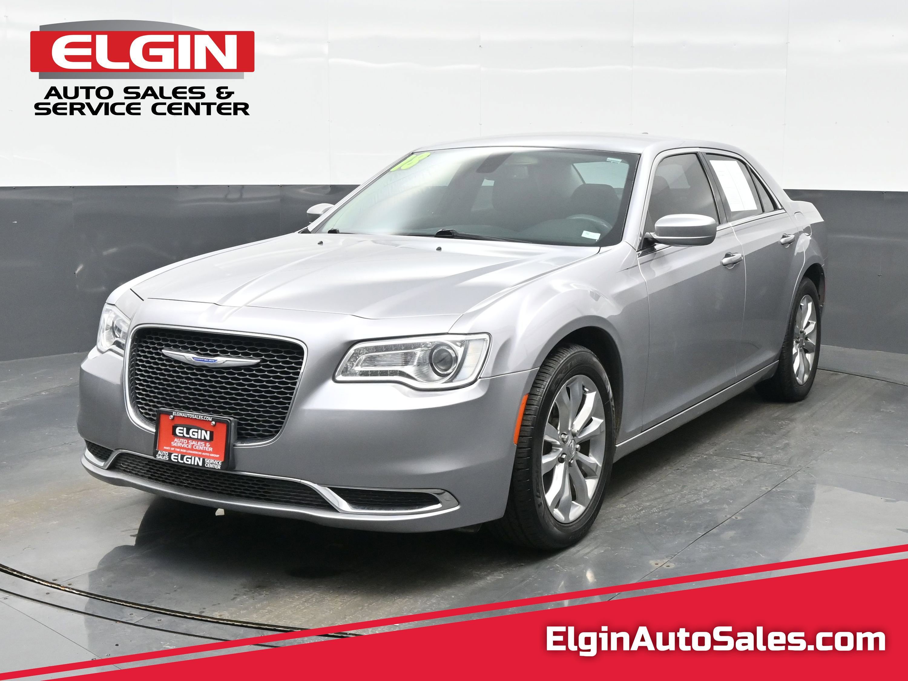Used 2018 Chrysler 300 Touring image 1