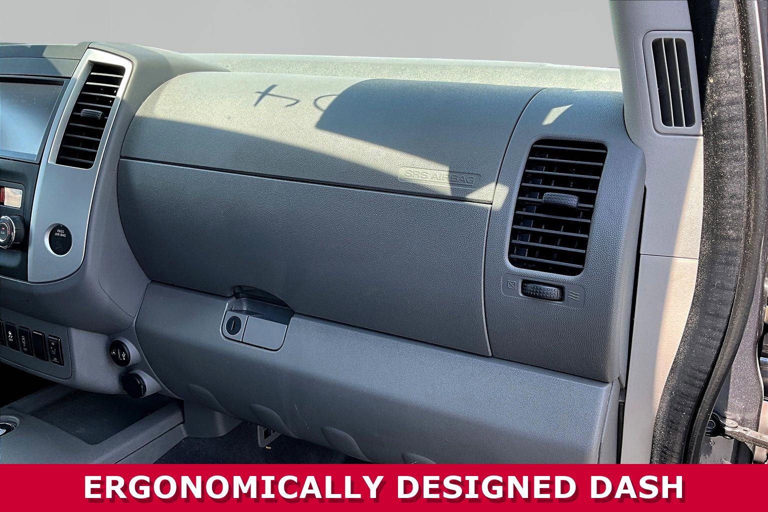 Used 2021 Nissan Frontier SV w/ Midnight Edition Floor Mats AWD/4WD image 25