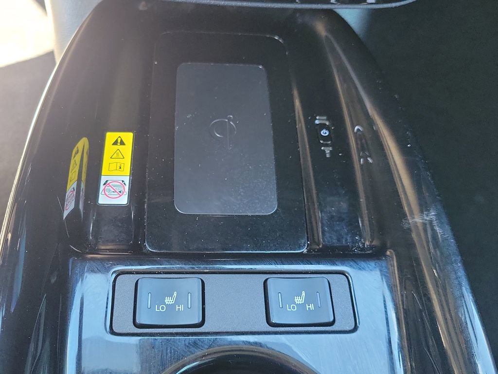 Used 2022 Toyota Prius Prime Limited image 35