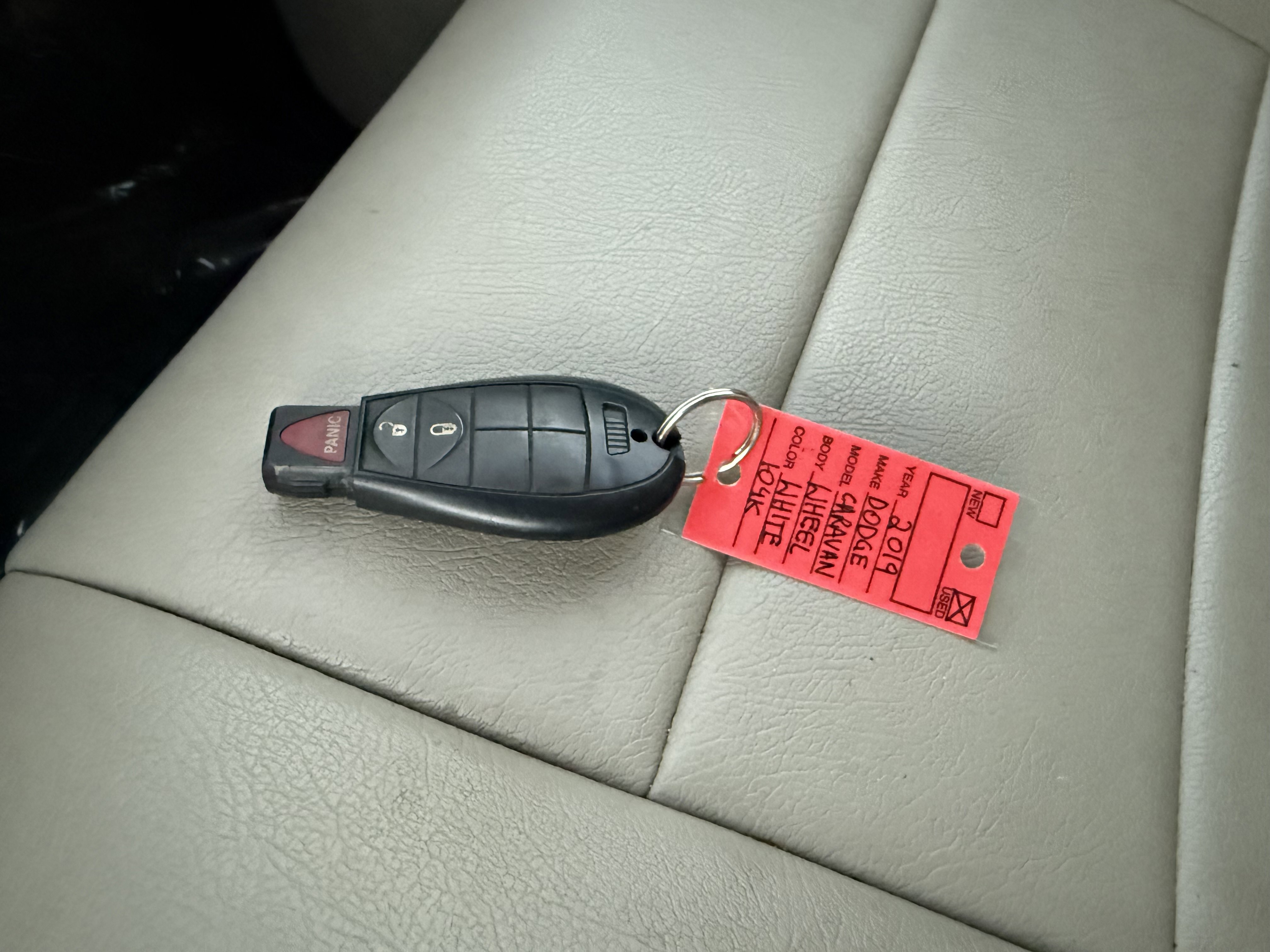 Used 2019 Dodge Grand Caravan SE image 40