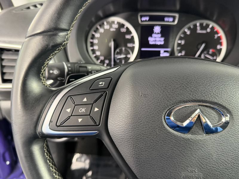 Used 2017 INFINITI QX30 FWD image 78